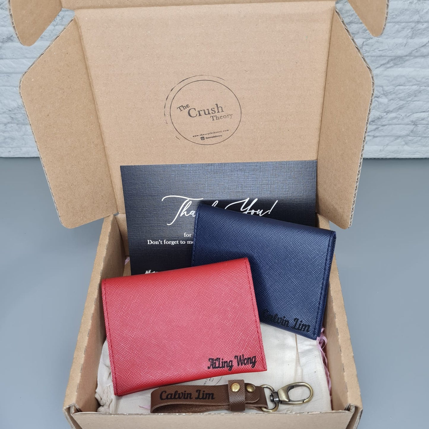2 Button Wallet with Keychain Gift Box