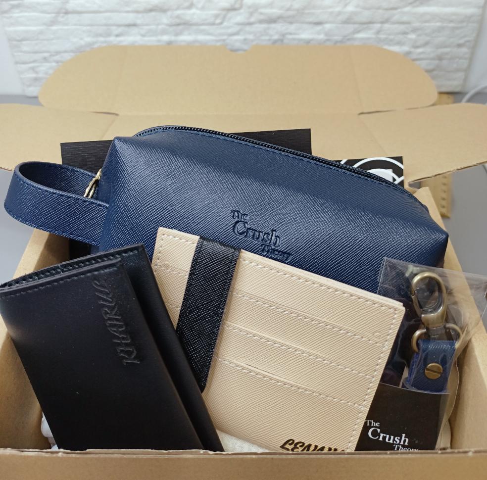 Navy Pouch Giftbox