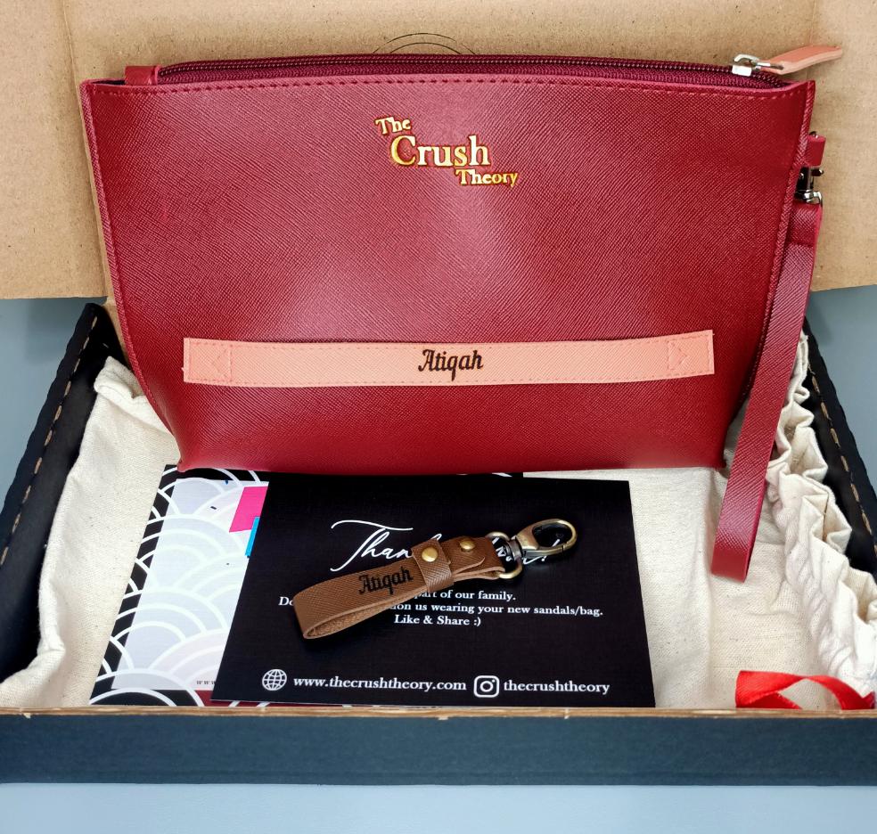 Leather bag and keychain giftbox