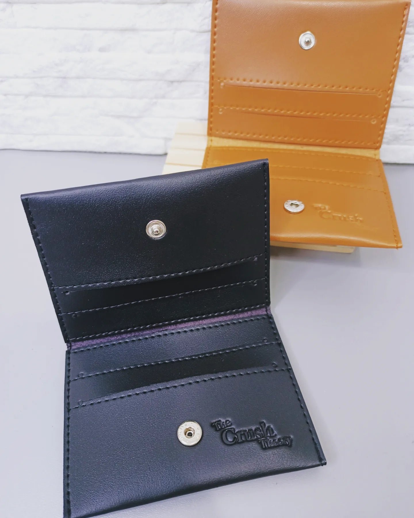 Button Wallet Gift Box